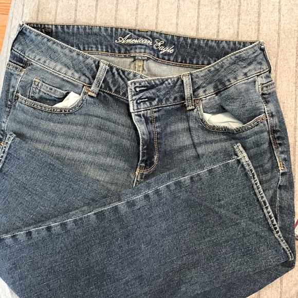 American Eagle Artist Jeans. 14 Regular - Picture 1 of 3